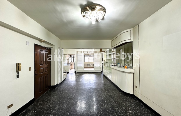 民生松江捷運美華廈室內照