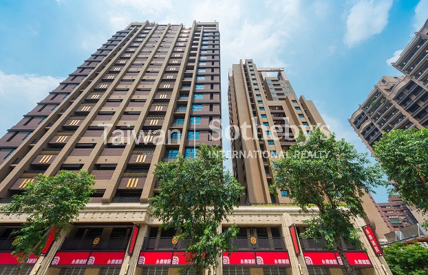 永鼎帝京河景樓中樓B棟建物外觀