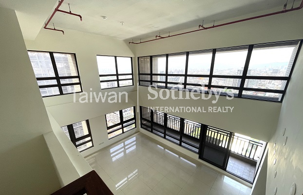 永鼎帝京河景樓中樓B棟室內照