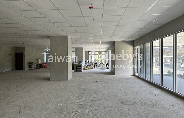 淡海全新輕軌社區二樓金店室內照