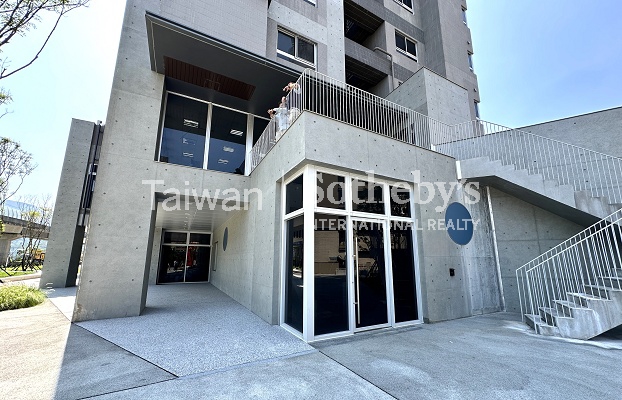 淡海全新輕軌社區二樓金店建物外觀
