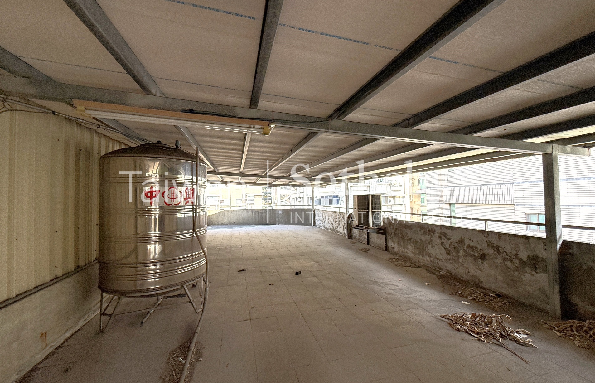 伊通街角間透天現場實景