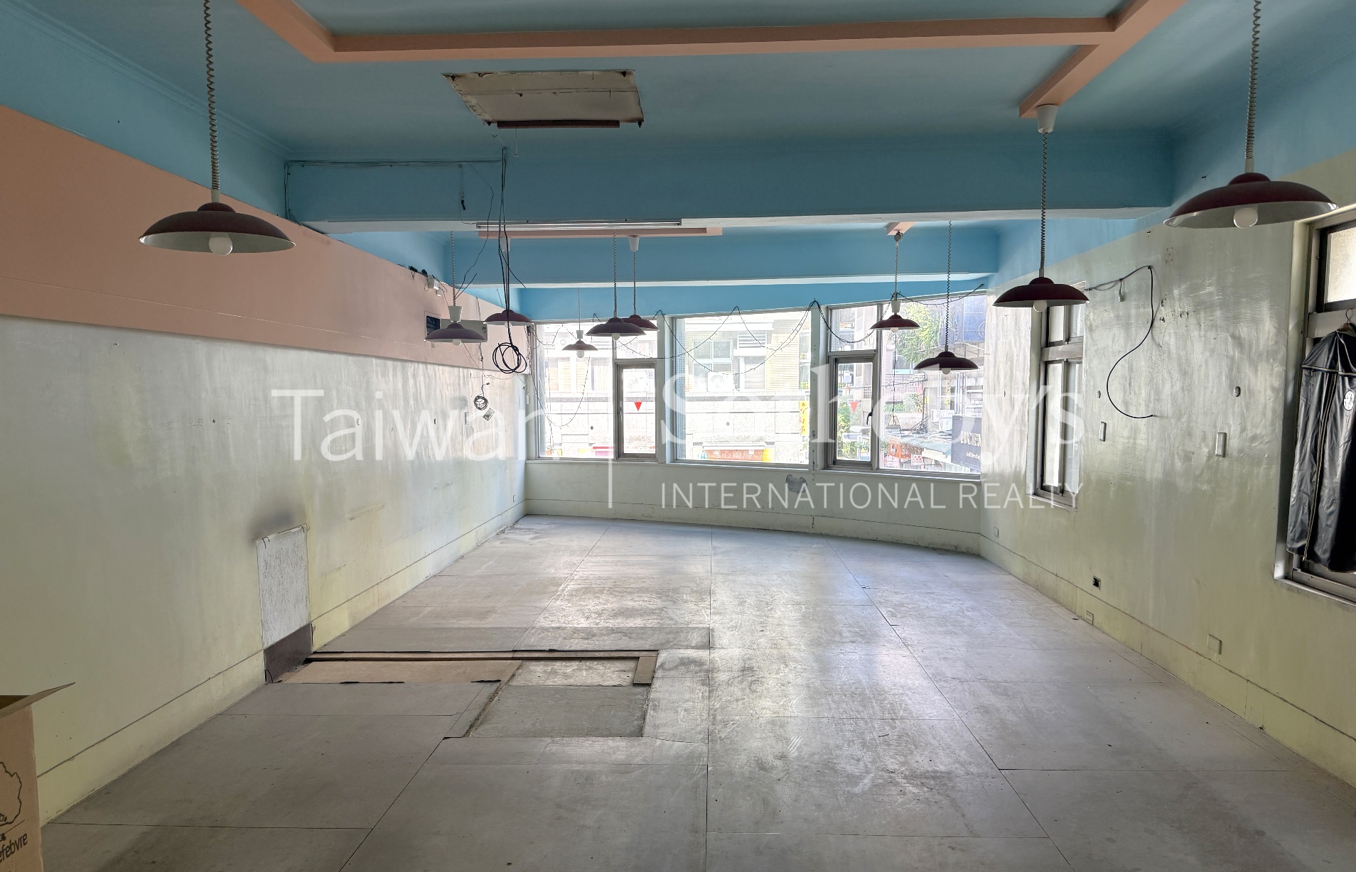 伊通街角間透天現場實景