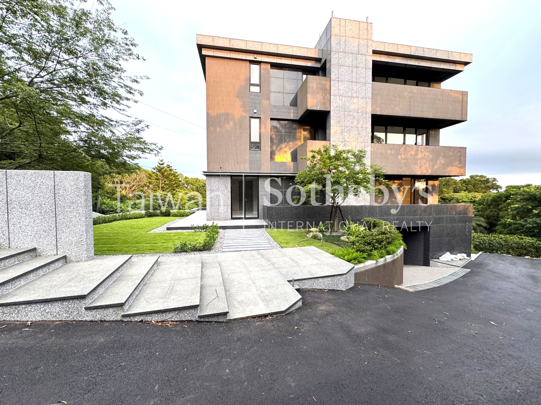 陽明山新安景觀莊園建物外觀