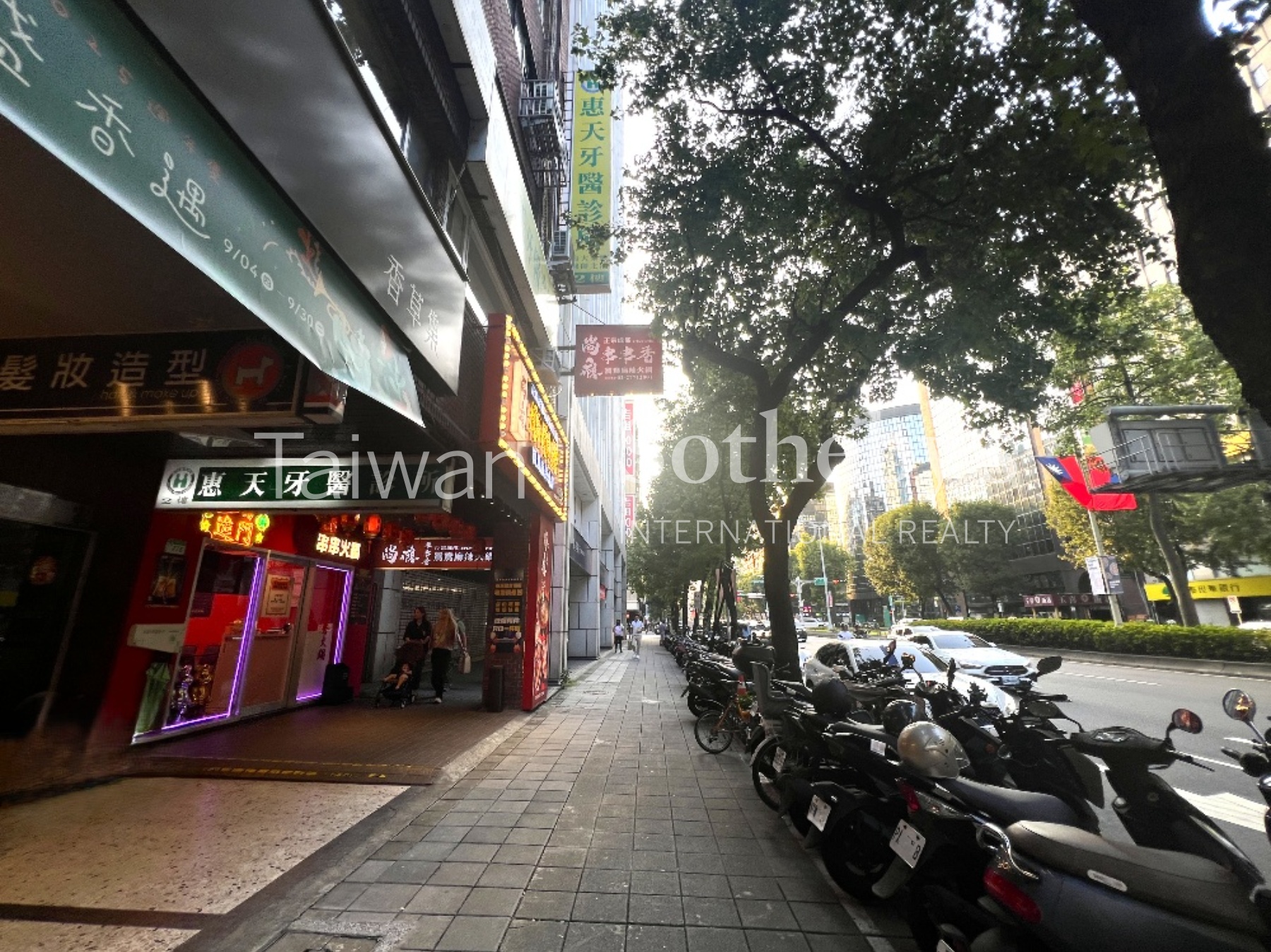 香草東區金店面周邊環境