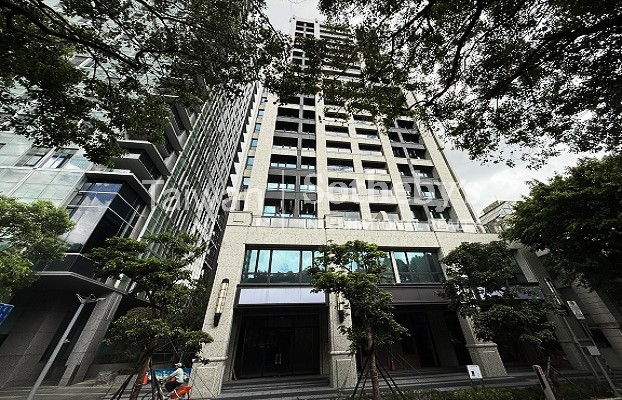 敦南富邦藝樹面樹海建物外觀