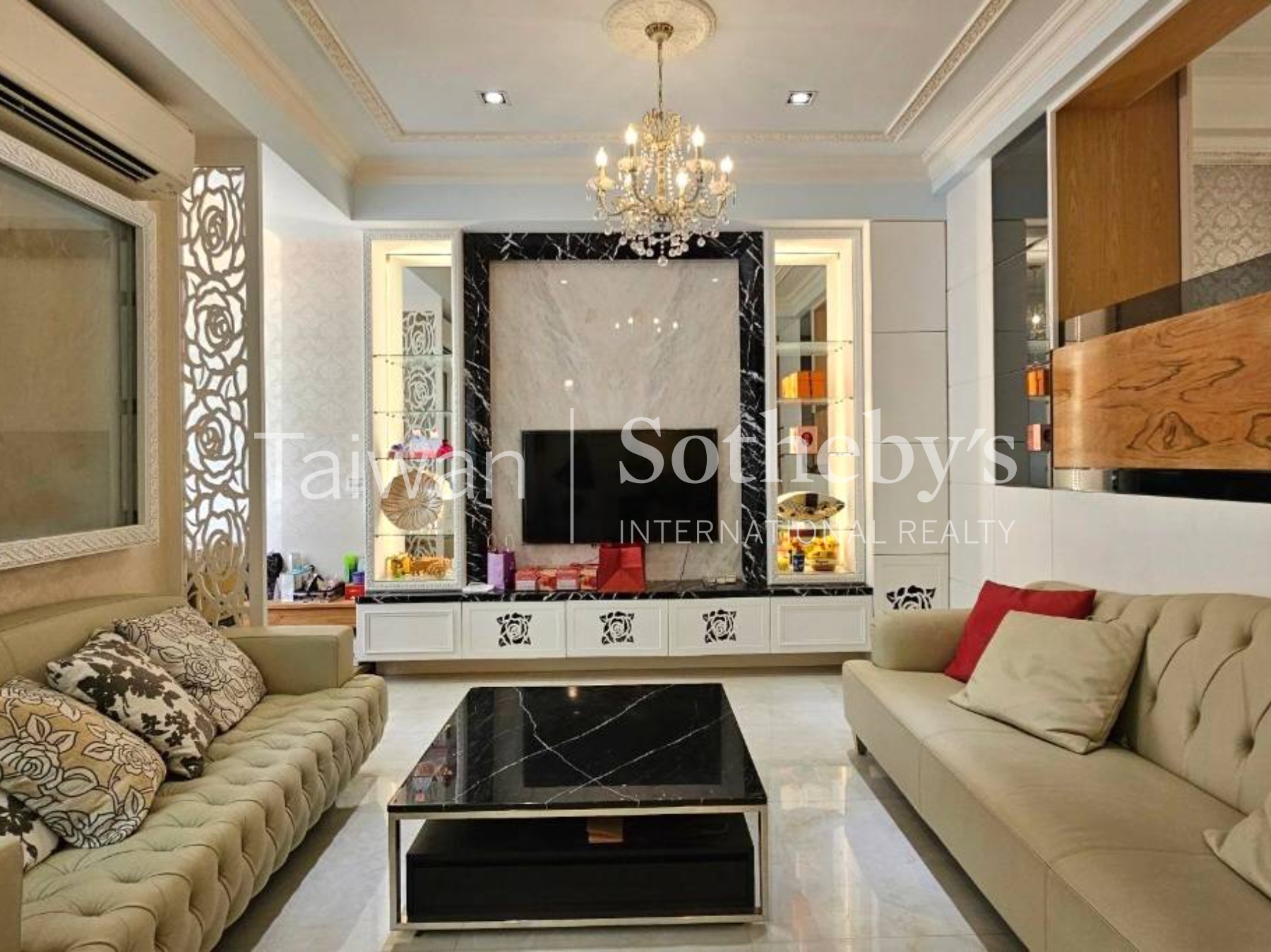 玉成公園大別墅室內照