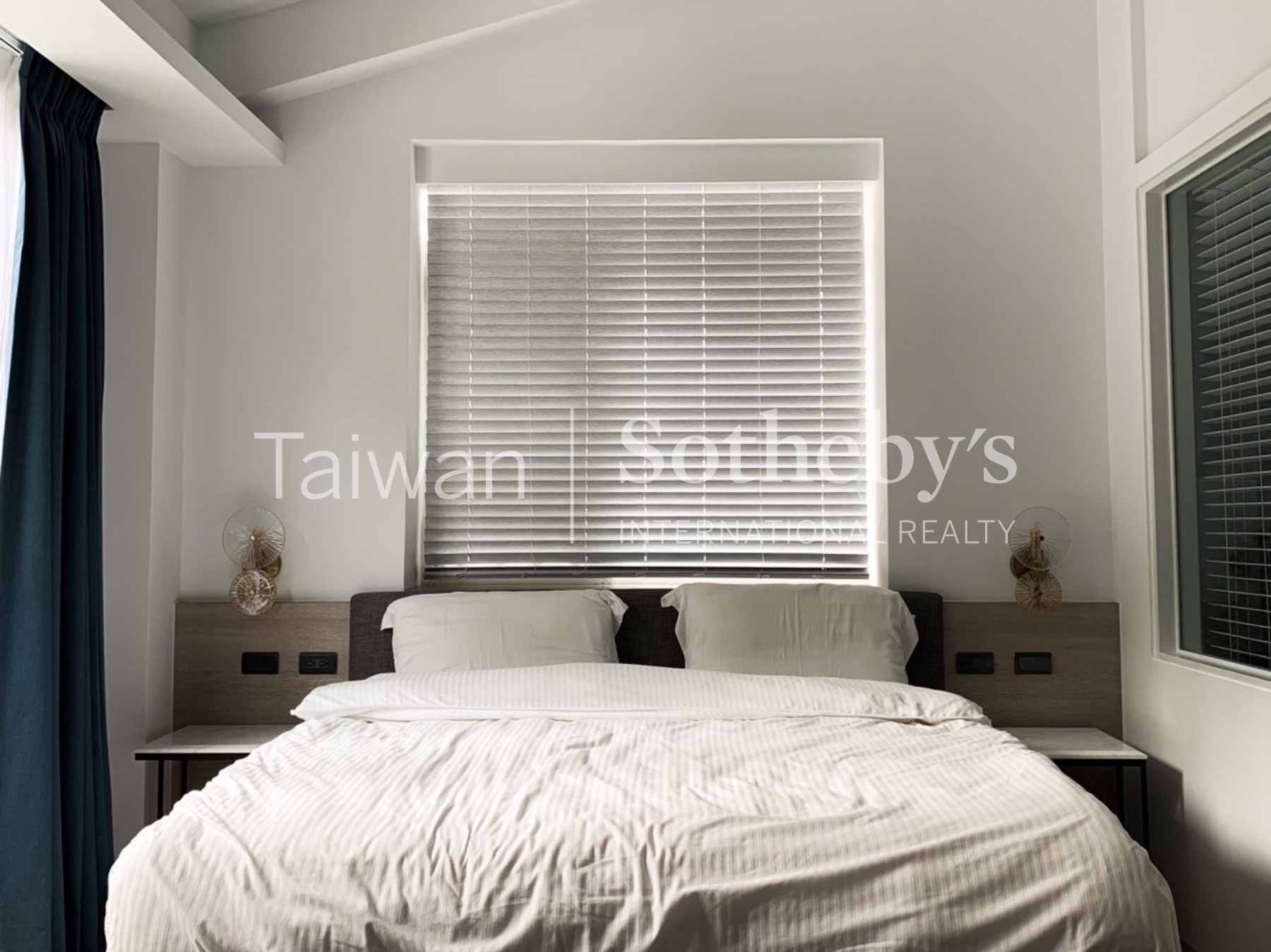 企業成功人士奢華比佛利招待會館室內照