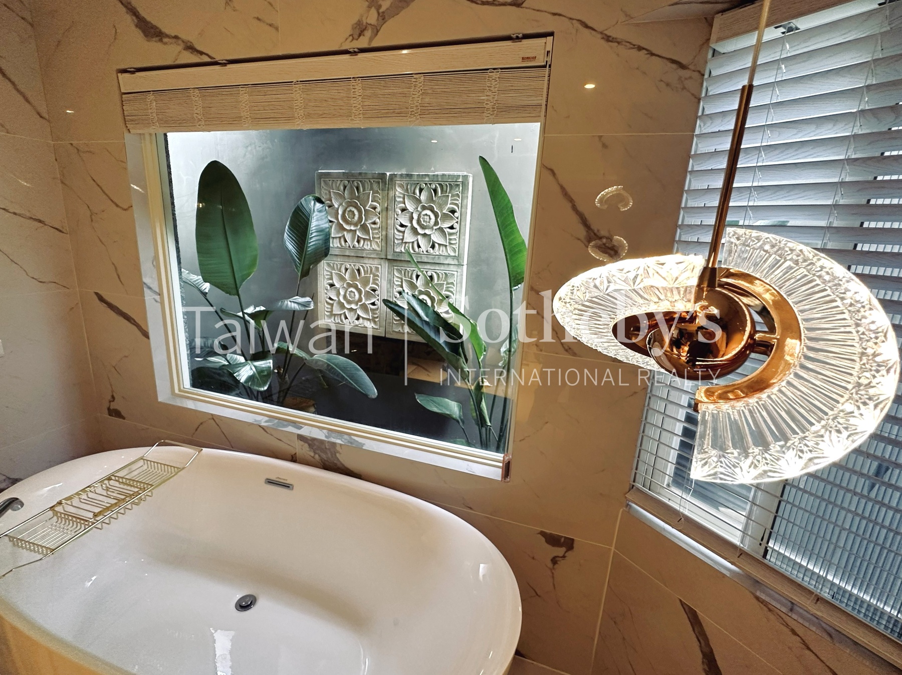 企業成功人士奢華比佛利招待會館室內照