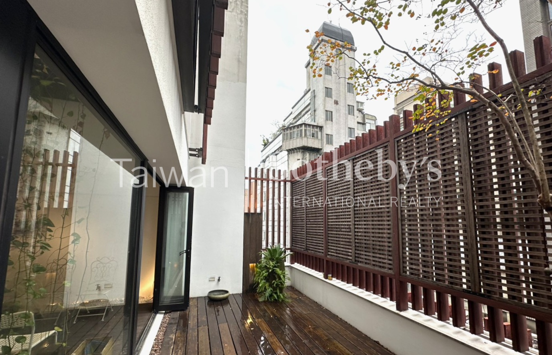 仁愛多寶閣陽台