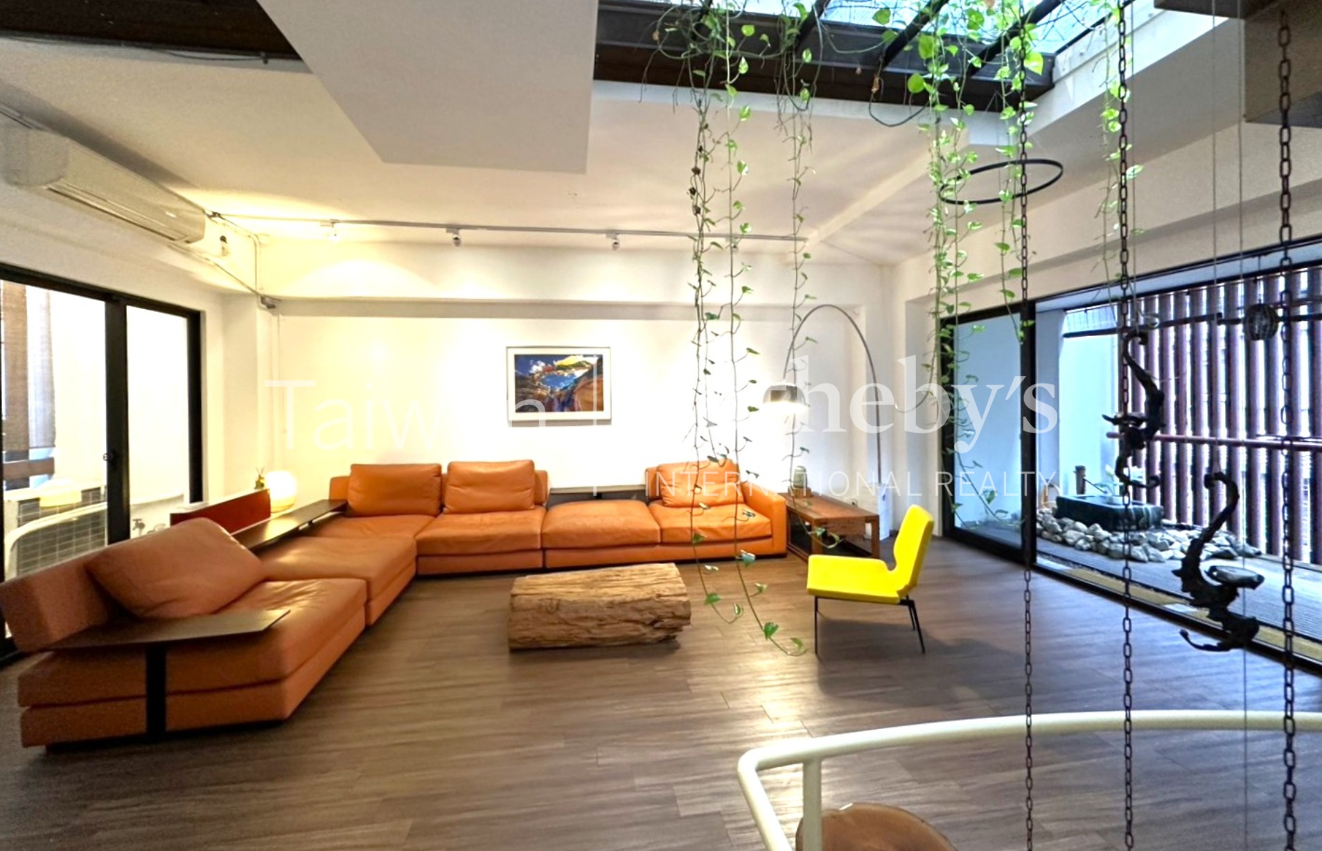 仁愛多寶閣室內照