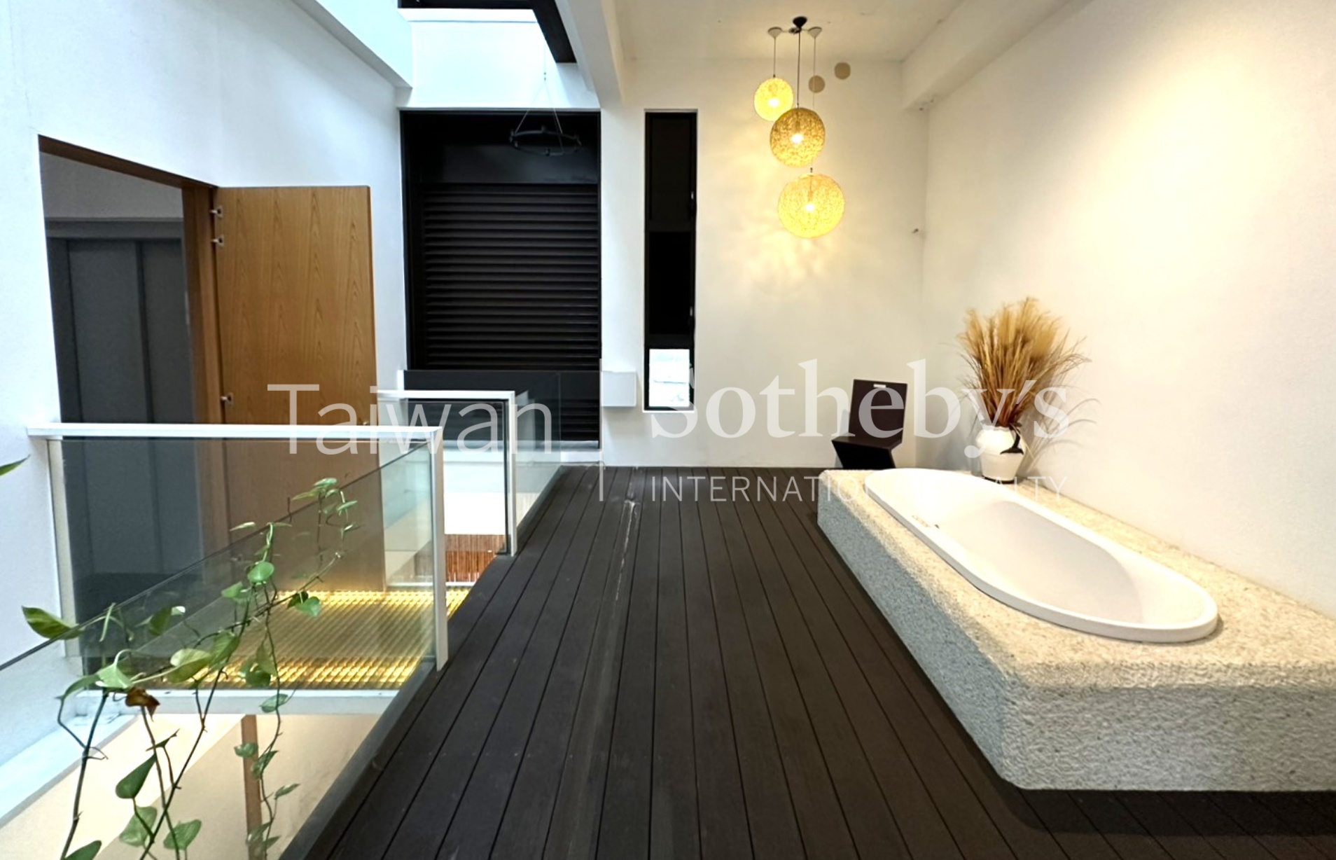 仁愛多寶閣室內照